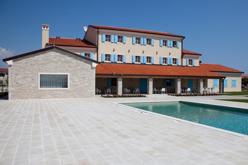 Velanera Hotel & Restaurant Šišan Exterior foto